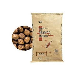 HIKARI SAKI Growth M 15kg - Pływający pokarm przyspieszający wzrost karpi koi.