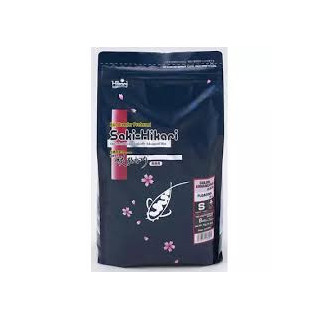 HIKARI SAKI COLOR S 2kg - Pływający, pokarm wybarwiający dla karpi koi.